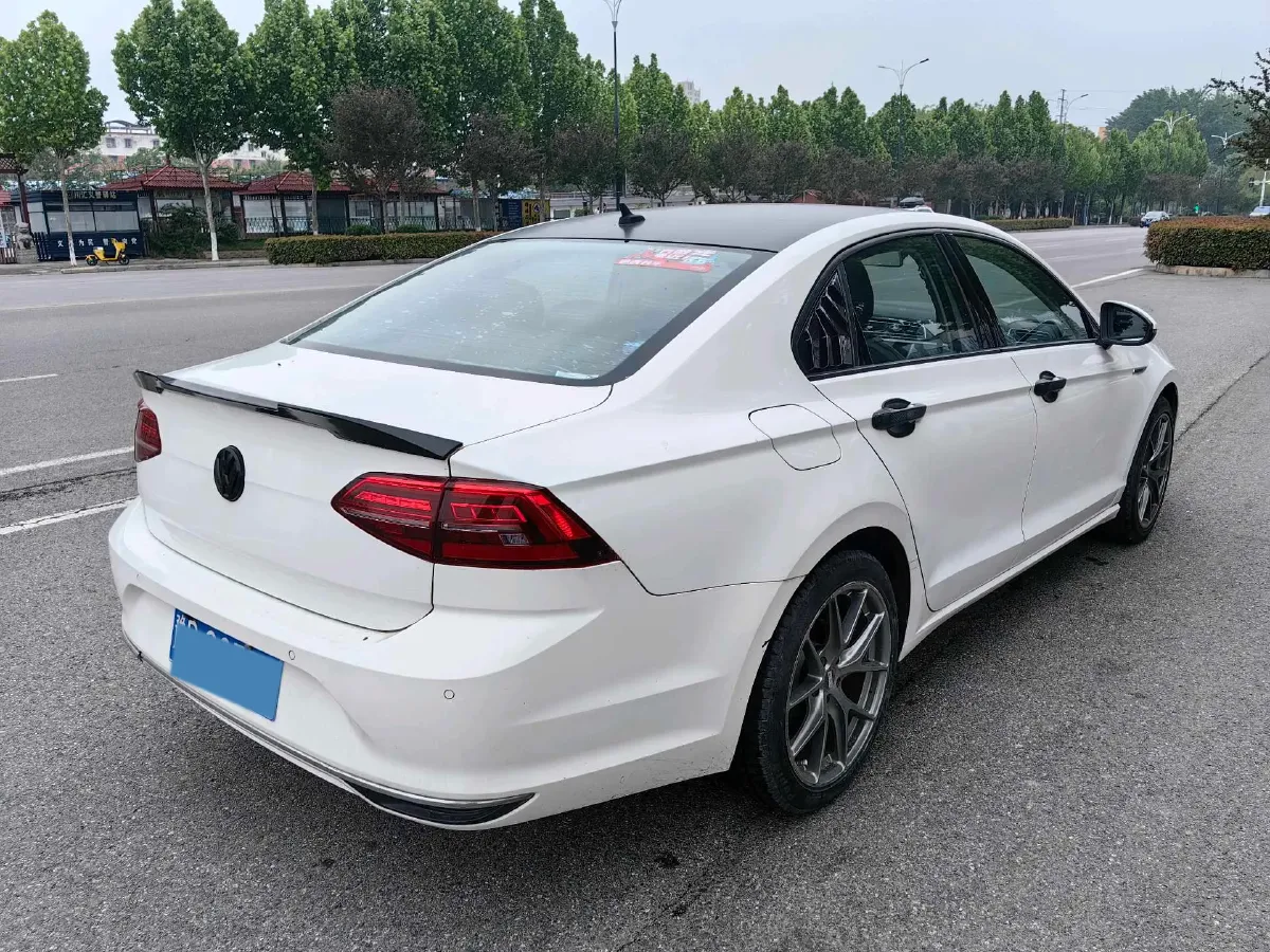 2019 Volkswagen T-Cross 1.4T 150HP L4 7DCT,autocango,china used car exporter,china ev exporter,chinese used car exporter,chinese used ev exporter