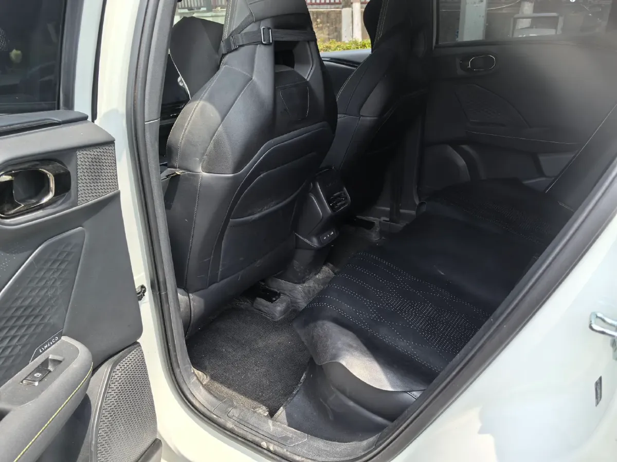 2025 LYNK&CO 06 1.5T 181HP L4 7DCT,autocango,china used car exporter,china ev exporter,chinese used car exporter,chinese used ev exporter