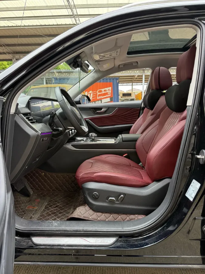 2023 HongQi HS5 2.0T 252HP L4 8AT,autocango,china used car exporter,china ev exporter,chinese used car exporter,chinese used ev exporter