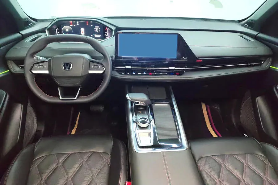 2023 ChangAn CS55 Plus 1.5T 188HP L4 7DCT,autocango,china used car exporter,china ev exporter,chinese used car exporter,chinese used ev exporter