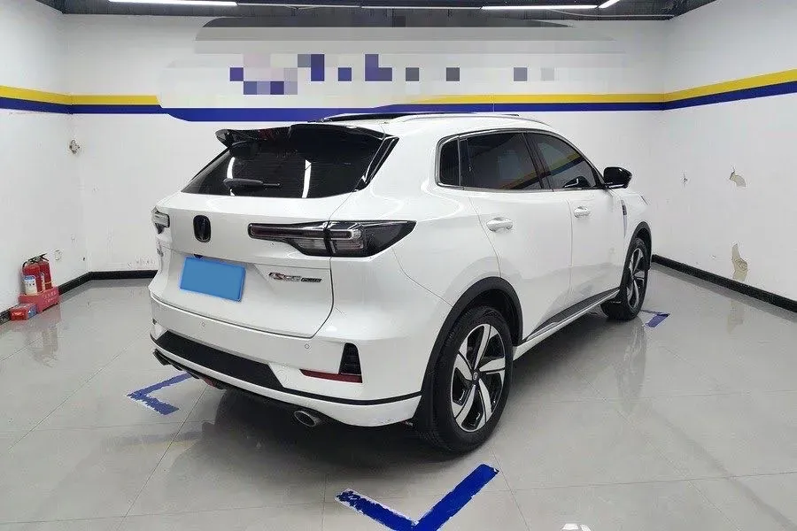 2023 ChangAn CS55 Plus 1.5T 188HP L4 7DCT,autocango,china used car exporter,china ev exporter,chinese used car exporter,chinese used ev exporter