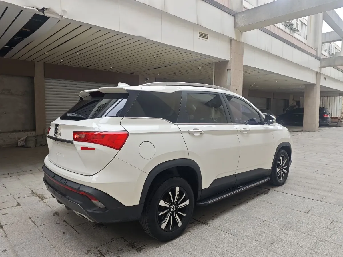 2018 BaoJun 530 1.5T 150HP L4 6DCT,autocango,china used car exporter,china ev exporter,chinese used car exporter,chinese used ev exporter