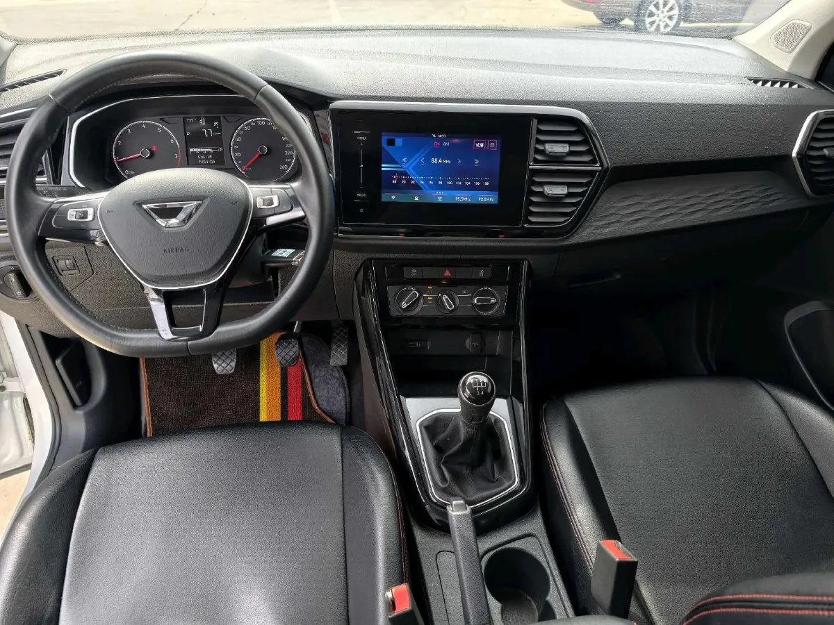 2021 Jetta VS5 1.4T 150HP L4 5MT,autocango,china used car exporter,china ev exporter,chinese used car exporter,chinese used ev exporter