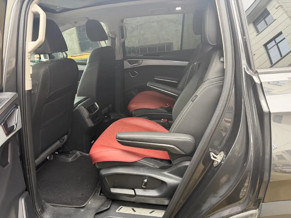 2023 Volkswagen Talagon 2.0T 220HP L4 7DCT,autocango,china used car exporter,china ev exporter,chinese used car exporter,chinese used ev exporter