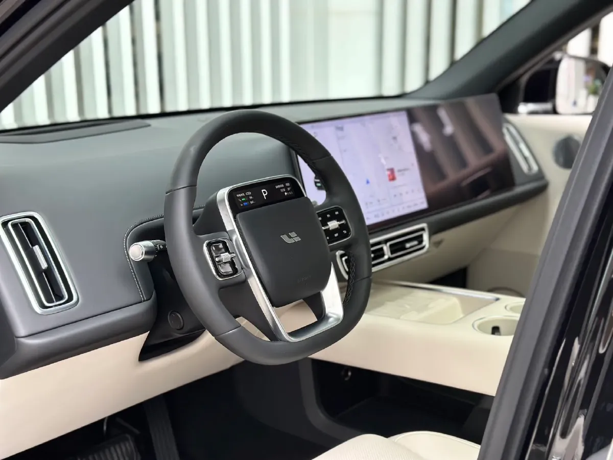 2024 Li L6 Range Extended 154HP L4 REEV 36.8KWH,autocango,china used car exporter,china ev exporter,chinese used car exporter,chinese used ev exporter