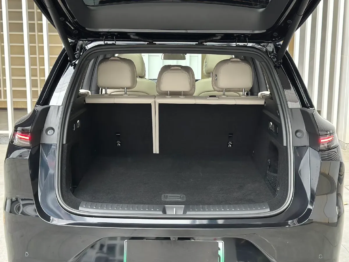 2024 Li L6 Range Extended 154HP L4 REEV 36.8KWH,autocango,china used car exporter,china ev exporter,chinese used car exporter,chinese used ev exporter