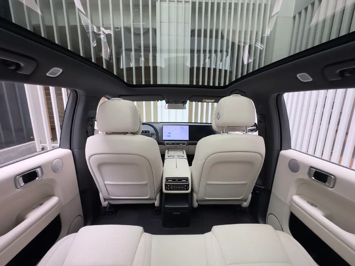 2024 Li L6 Range Extended 154HP L4 REEV 36.8KWH,autocango,china used car exporter,china ev exporter,chinese used car exporter,chinese used ev exporter