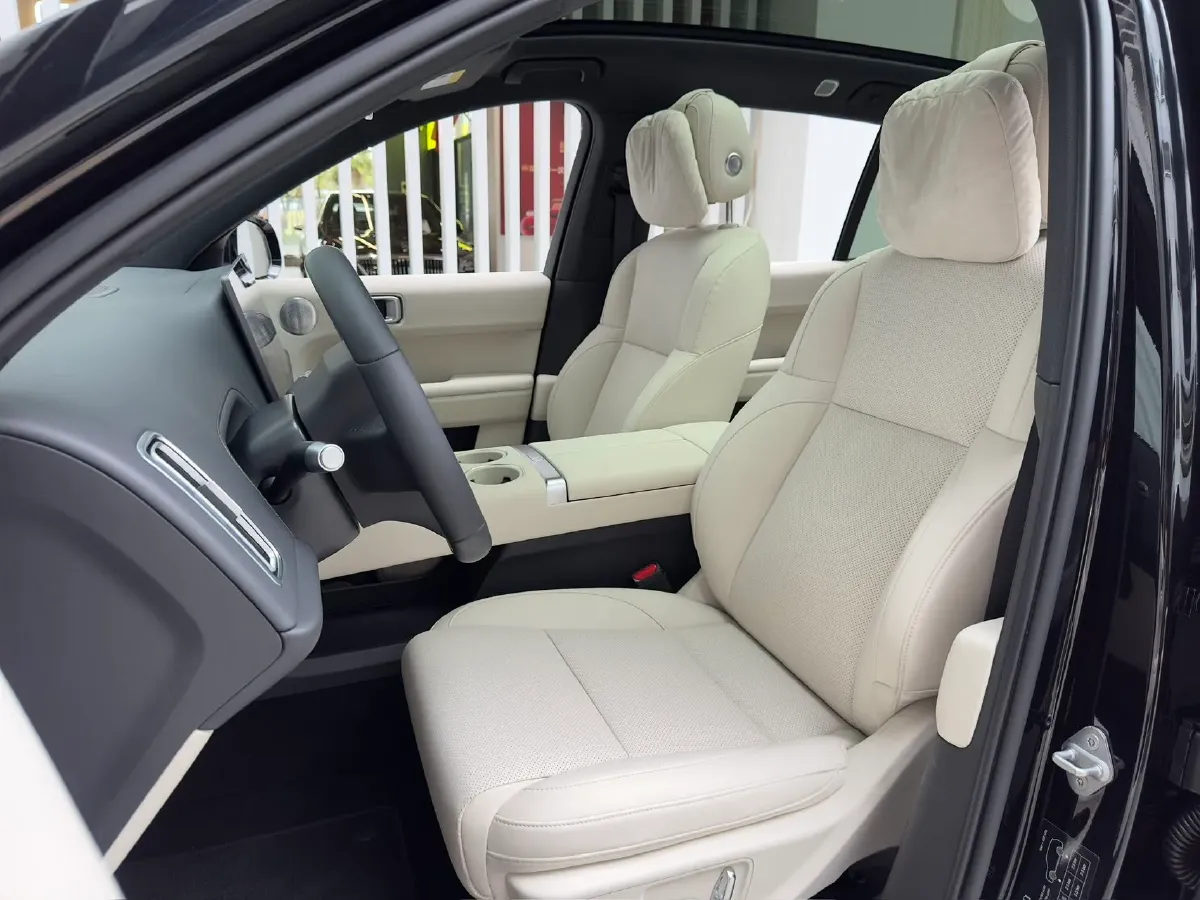 2024 Li L6 Range Extended 154HP L4 REEV 36.8KWH,autocango,china used car exporter,china ev exporter,chinese used car exporter,chinese used ev exporter