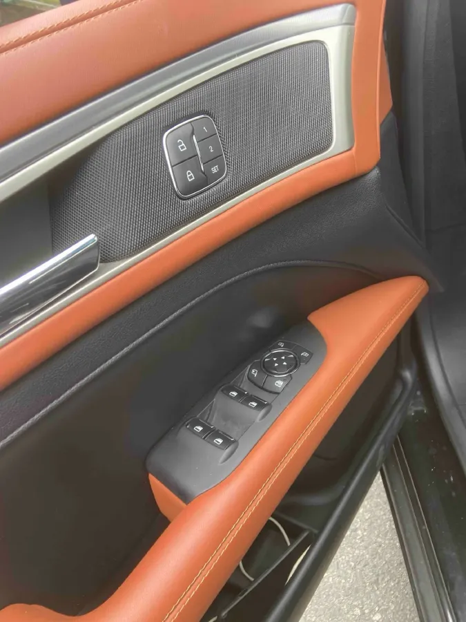 2019 Lincoln MKZ 2.0T 196HP L4 6AT,autocango,china used car exporter,china ev exporter,chinese used car exporter,chinese used ev exporter