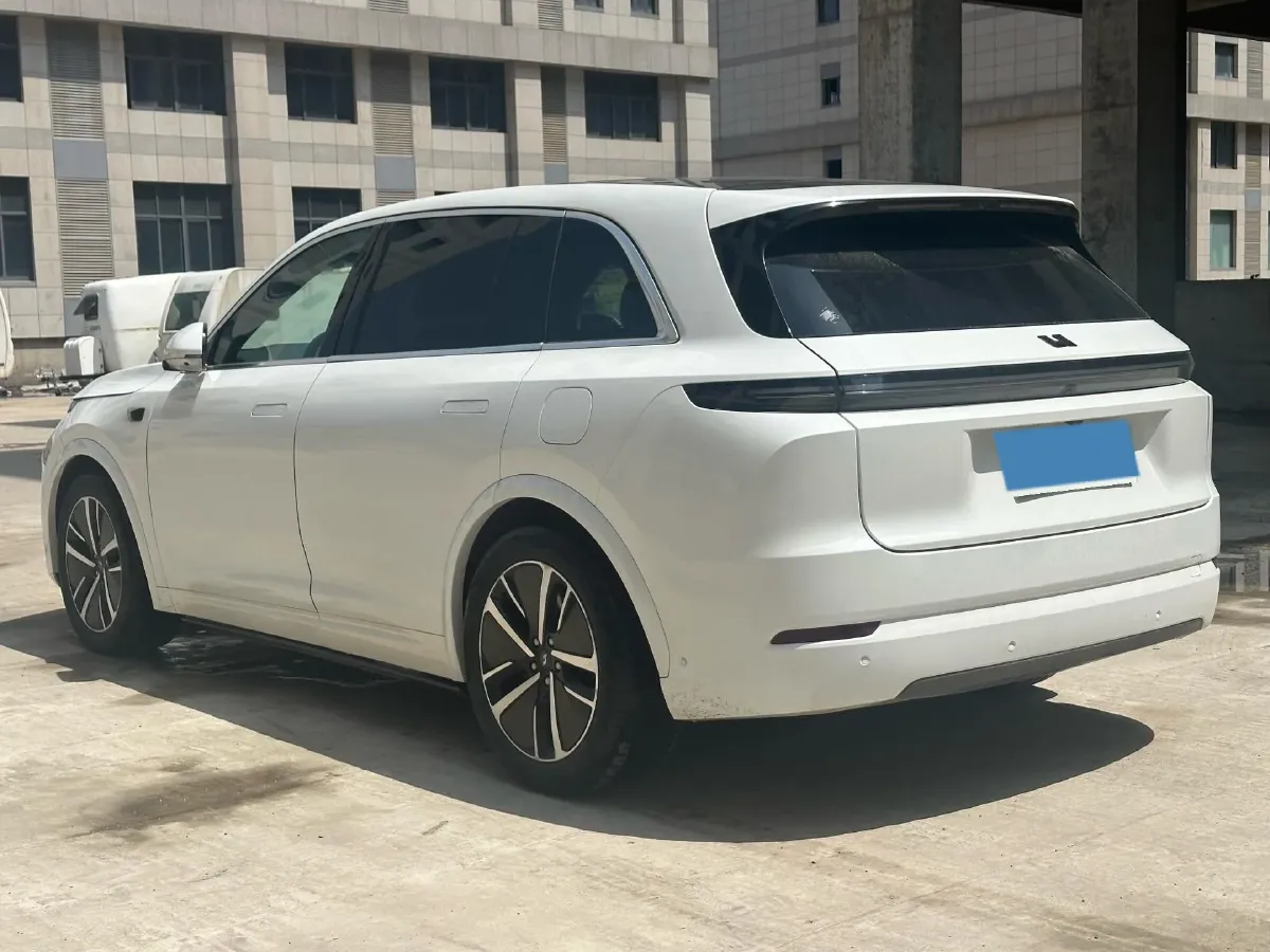 2024 Li L7 Range Extended 154HP REEV 42.8KWH,autocango,china used car exporter,china ev exporter,chinese used car exporter,chinese used ev exporter