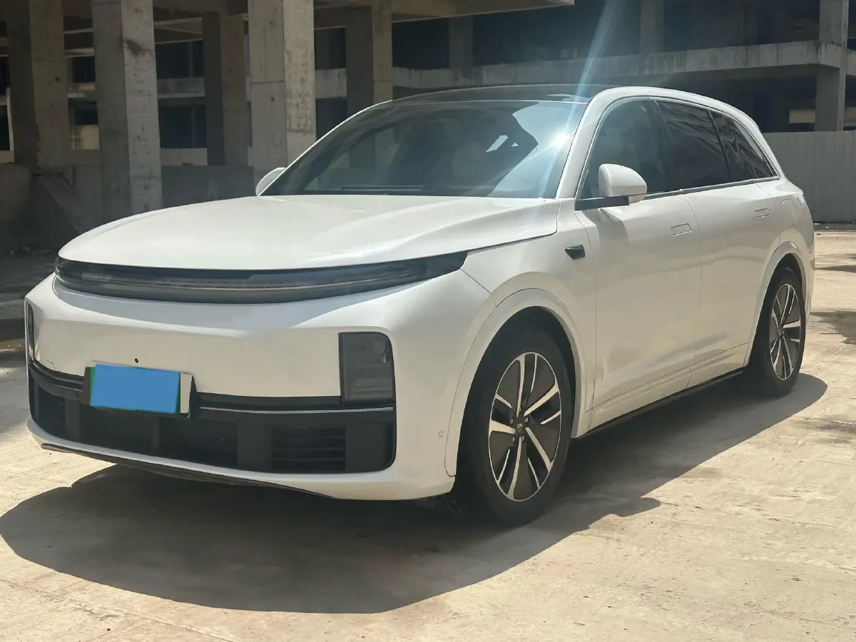 2024 Li L7 Range Extended 154HP REEV 42.8KWH,autocango,china used car exporter,china ev exporter,chinese used car exporter,chinese used ev exporter