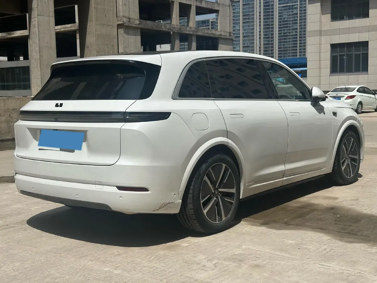 2024 Li L7 Range Extended 154HP REEV 42.8KWH,autocango,china used car exporter,china ev exporter,chinese used car exporter,chinese used ev exporter
