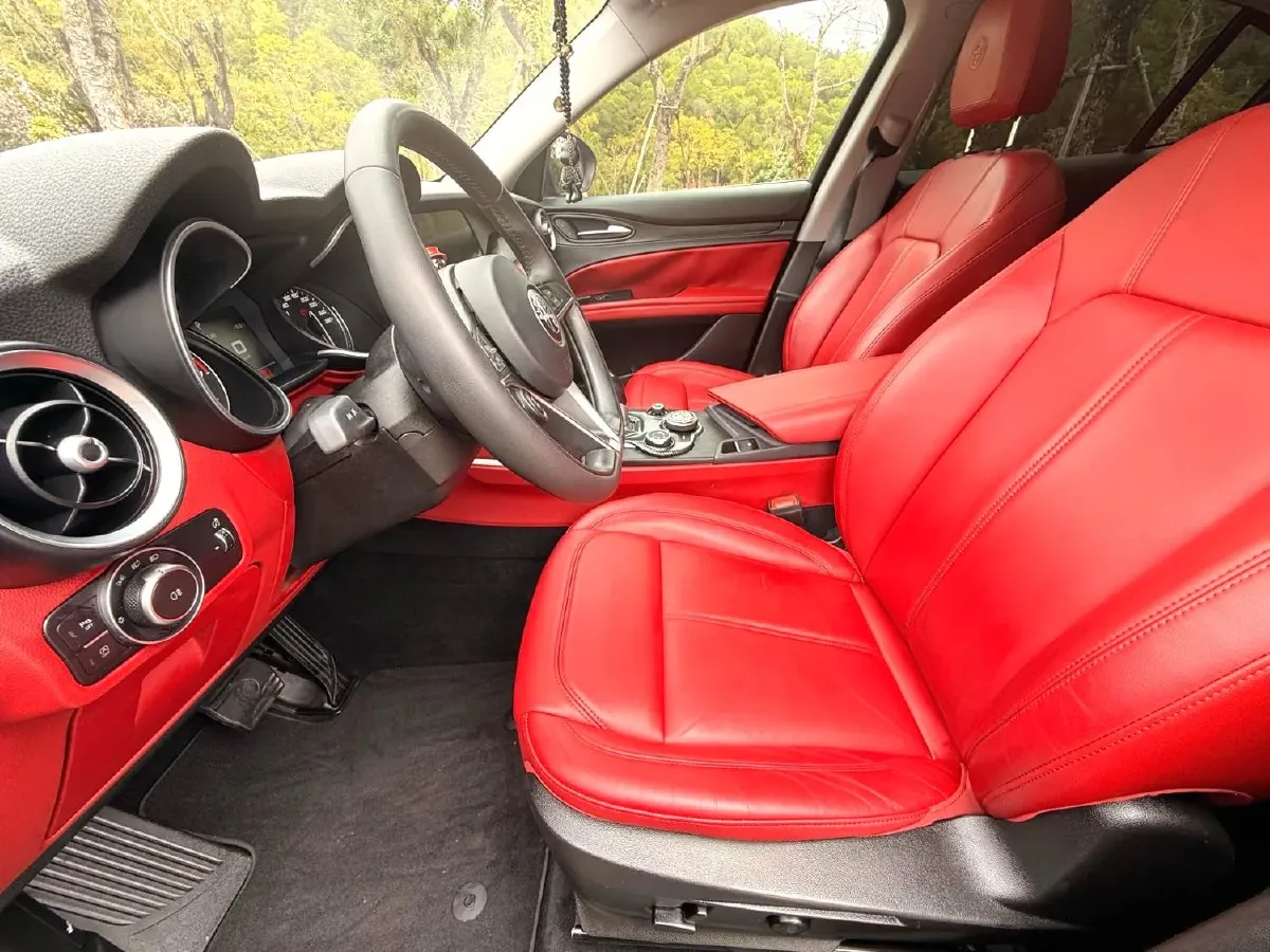 2017 Lexus NX 2.0T 238HP L4 6AT,autocango,china used car exporter,china ev exporter,chinese used car exporter,chinese used ev exporter