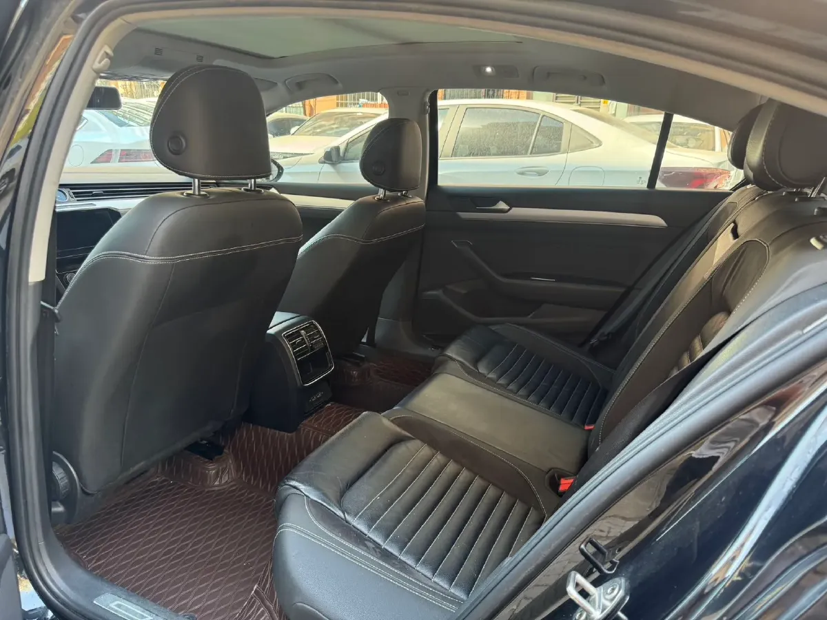 2020 Volkswagen Magotan 1.4T 150HP L4 7DCT,autocango,china used car exporter,china ev exporter,chinese used car exporter,chinese used ev exporter