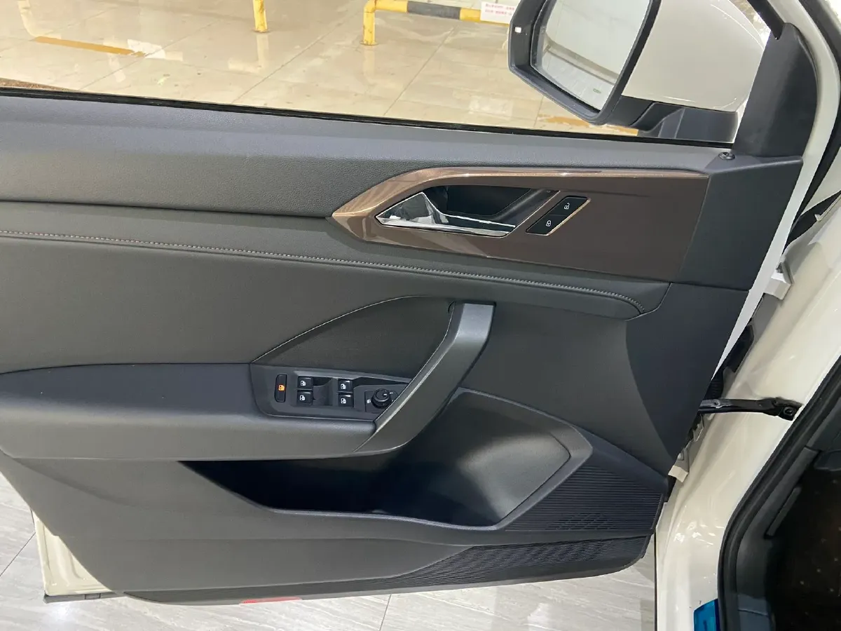 2022 Volkswagen Tharu 1.4T 150HP L4 7DCT,autocango,china used car exporter,china ev exporter,chinese used car exporter,chinese used ev exporter