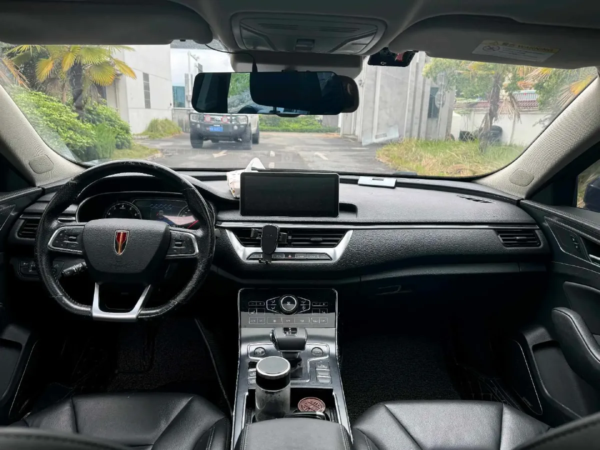 2020 HongQi H5 1.8T 197HP L4 6AT,autocango,china used car exporter,china ev exporter,chinese used car exporter,chinese used ev exporter