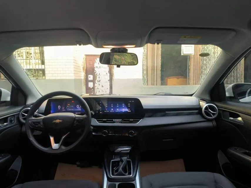 2023 Chevrolet Monza 1.5L 113HP L4 6DCT,autocango,china used car exporter,china ev exporter,chinese used car exporter,chinese used ev exporter