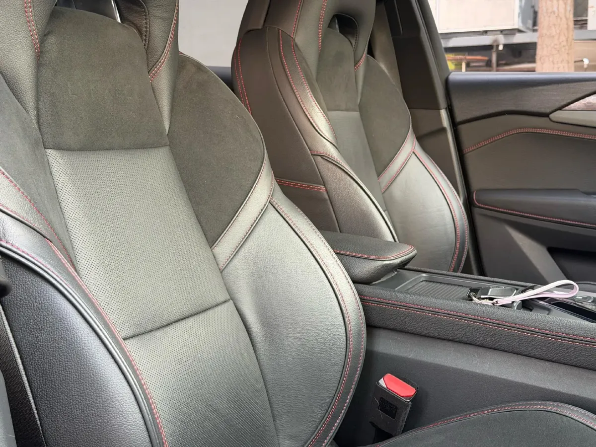 2019 LYNK&CO 03 2.0T 190HP L4 6AT,autocango,china used car exporter,china ev exporter,chinese used car exporter,chinese used ev exporter