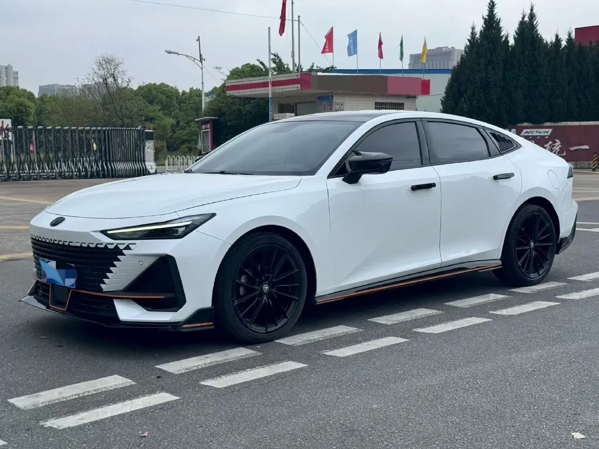 2022 ChangAn UNI-V 1.5T 188HP L4 7DCT,autocango,china used car exporter,china ev exporter,chinese used car exporter,chinese used ev exporter