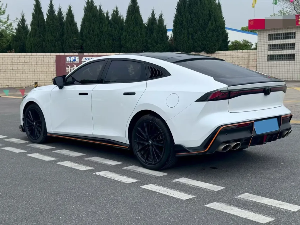 2022 ChangAn UNI-V 1.5T 188HP L4 7DCT,autocango,china used car exporter,china ev exporter,chinese used car exporter,chinese used ev exporter