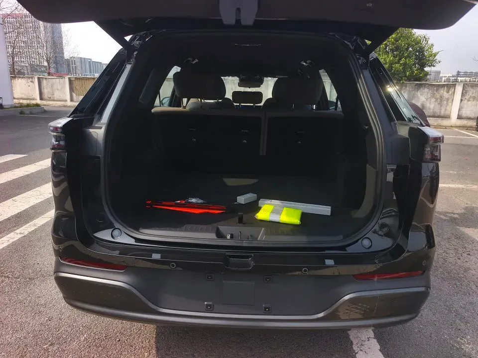 2025 Fulwin FulwinT8 1.5T 156HP L4 1DHT PHEV 18.67KWH,autocango,china used car exporter,china ev exporter,chinese used car exporter,chinese used ev exporter