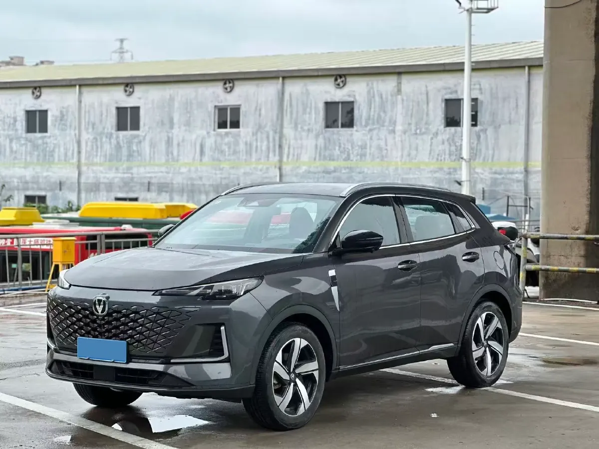 2022 ChangAn Oshan X7 Plus 1.5T 188HP L4 7DCT,autocango,china used car exporter,china ev exporter,chinese used car exporter,chinese used ev exporter