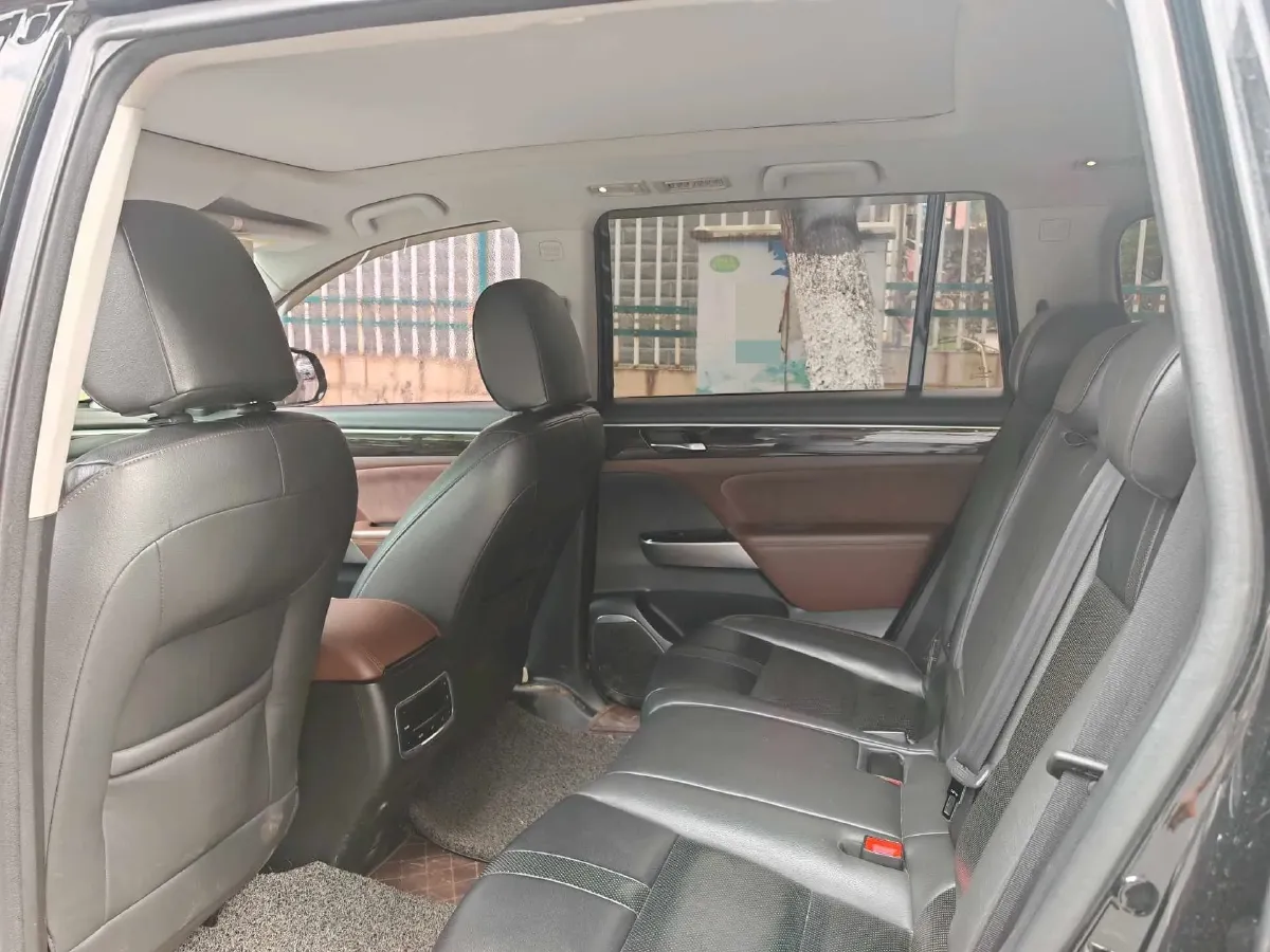 2017 GAC Trumpchi GS8 2.0T 201HP L4 6AT,autocango,china used car exporter,china ev exporter,chinese used car exporter,chinese used ev exporter