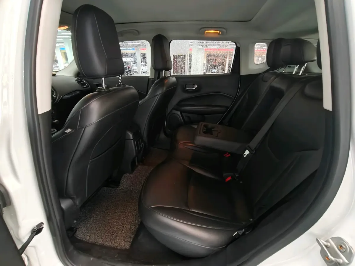 2020 Jeep Compass 1.3T 173HP L4 7DCT,autocango,china used car exporter,china ev exporter,chinese used car exporter,chinese used ev exporter