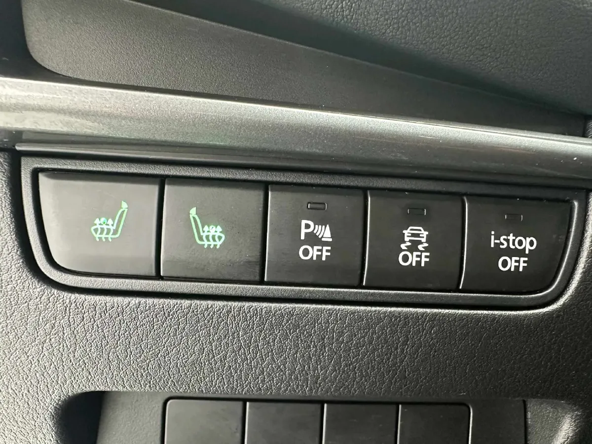 2021 Mazda 3 Axela 1.5L 117HP L4 6AT,autocango,china used car exporter,china ev exporter,chinese used car exporter,chinese used ev exporter