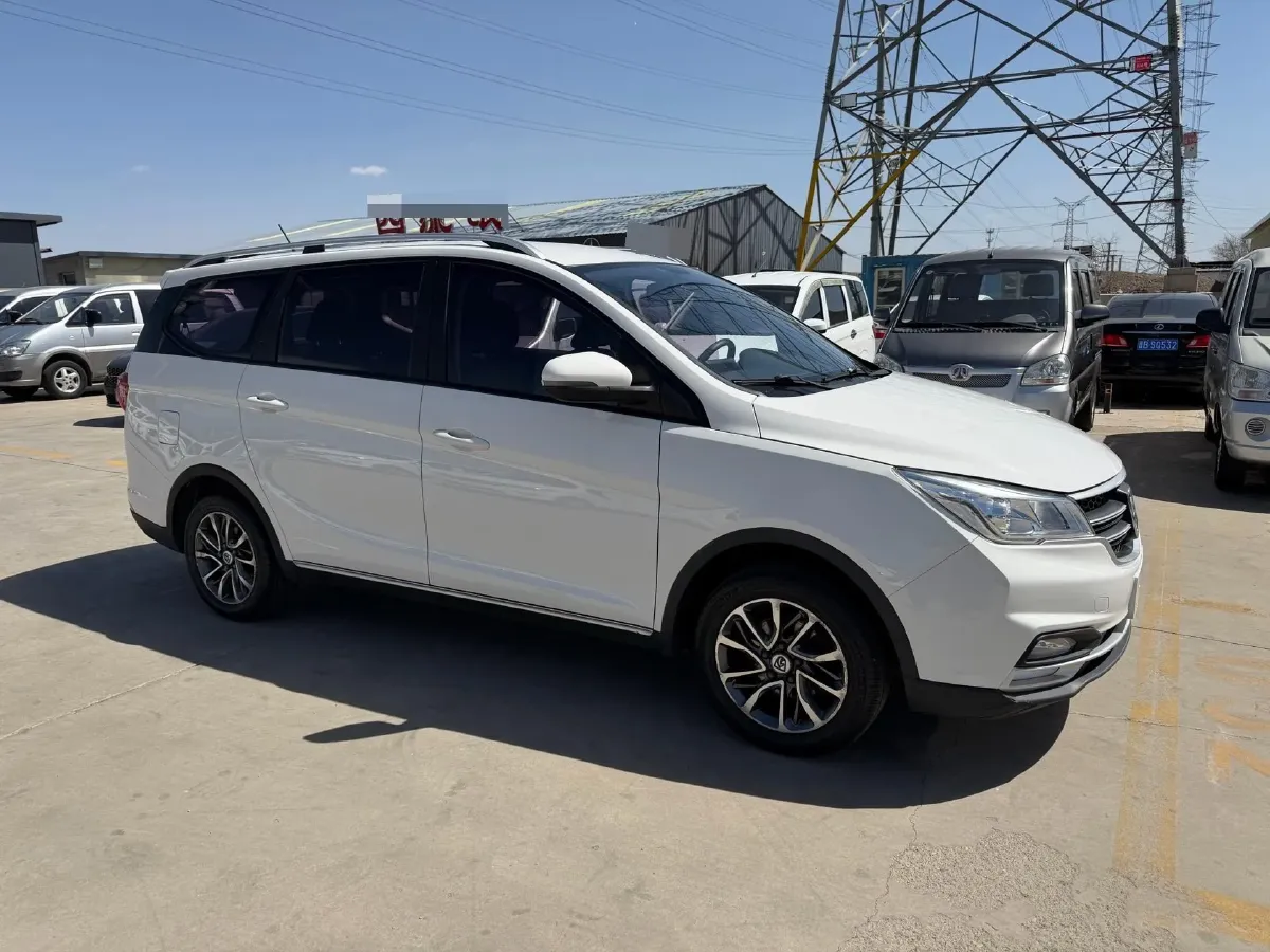 2019 BaoJun 730 1.5T 150HP L4 6DCT,autocango,china used car exporter,china ev exporter,chinese used car exporter,chinese used ev exporter