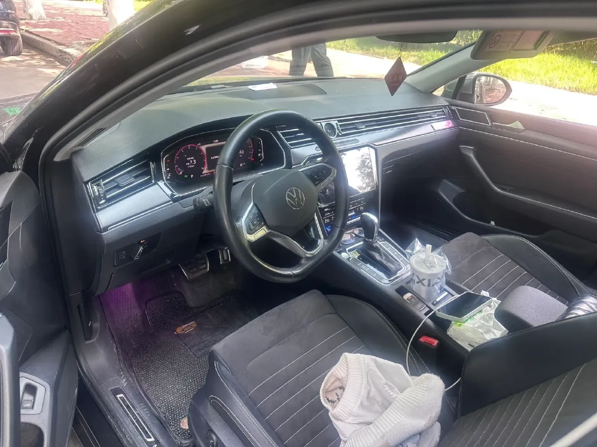 2020 Volkswagen Magotan 2.0T 186HP L4 7DCT,autocango,china used car exporter,china ev exporter,chinese used car exporter,chinese used ev exporter