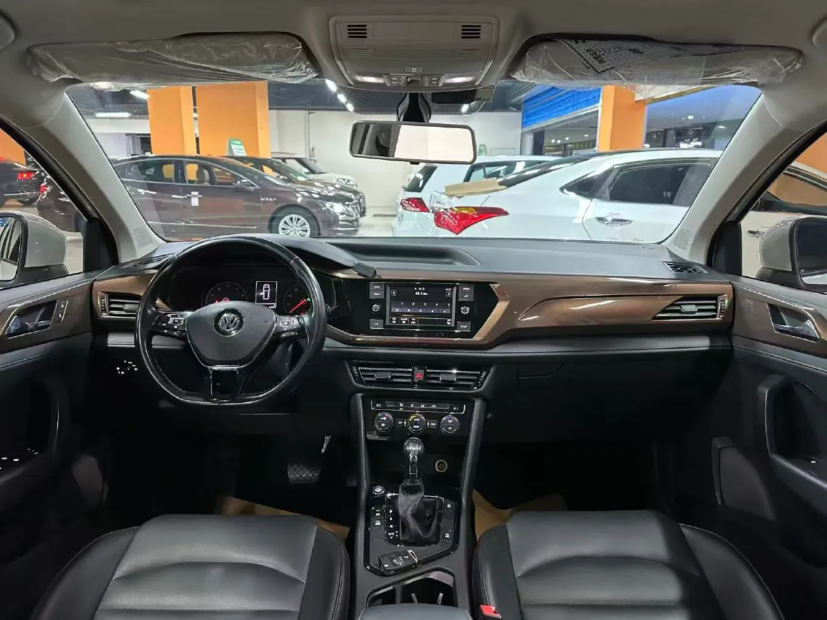 2020 Volkswagen Tharu 1.4T 150HP L4 7DCT,autocango,china used car exporter,china ev exporter,chinese used car exporter,chinese used ev exporter