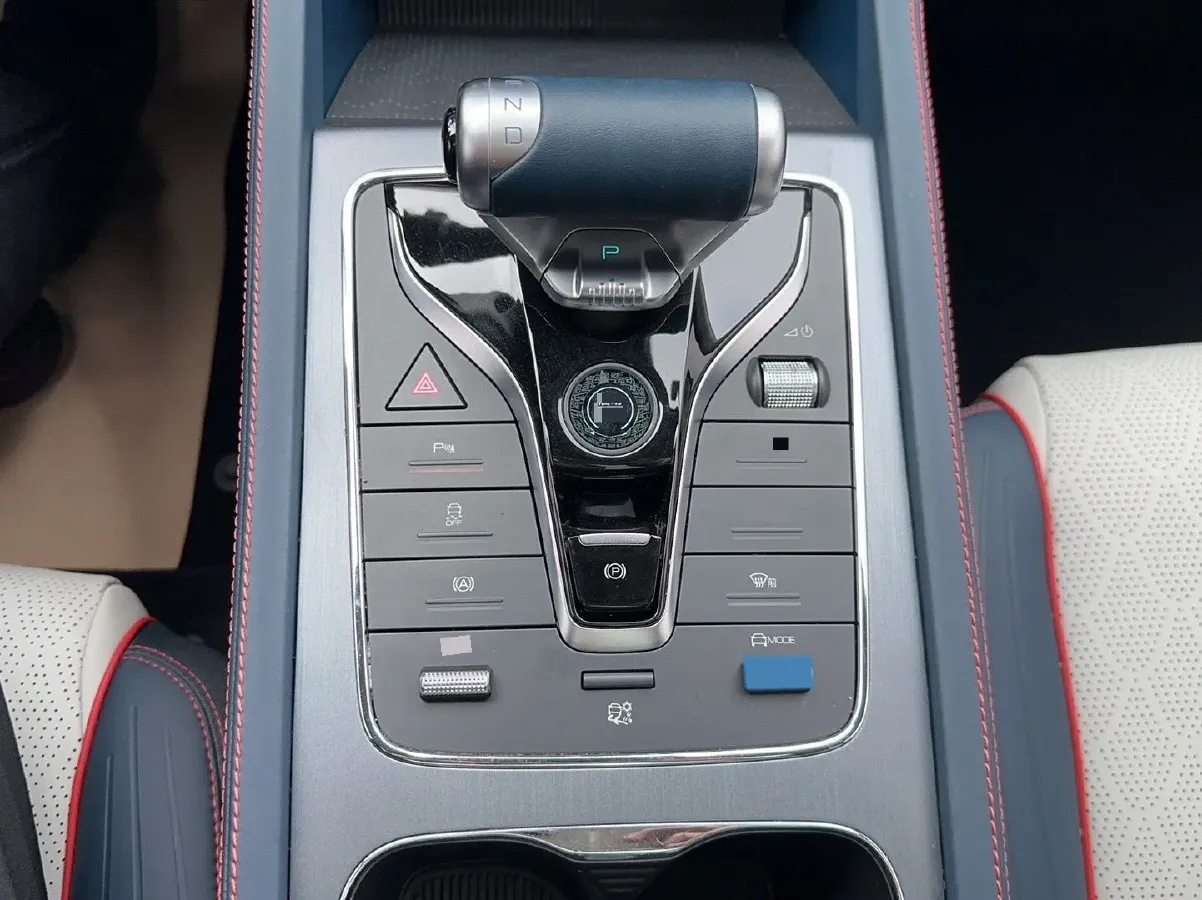 2022 Roewe RX5 MAX 1.5T 181HP L4 6AT,autocango,china used car exporter,china ev exporter,chinese used car exporter,chinese used ev exporter