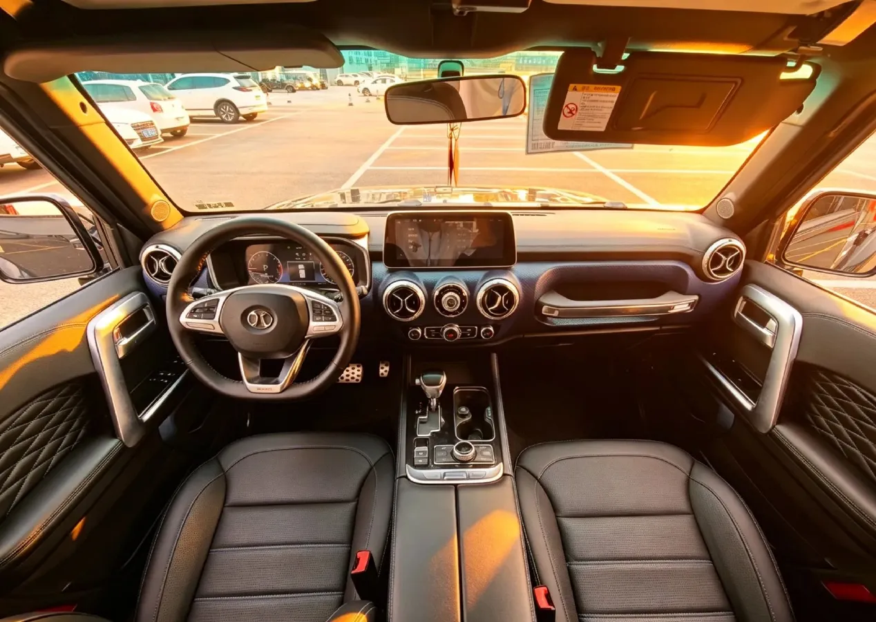 2018 Beijing BJ40 2.3T 250HP L4 6AT,autocango,china used car exporter,china ev exporter,chinese used car exporter,chinese used ev exporter