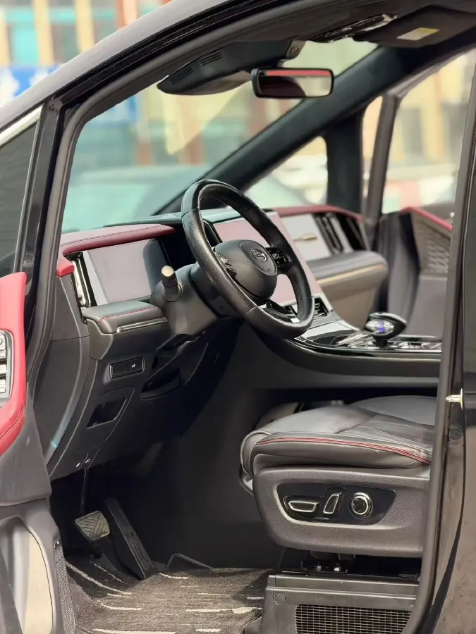 2023 GAC Trumpchi M8 2.0T 252HP L4 8AT,autocango,china used car exporter,china ev exporter,chinese used car exporter,chinese used ev exporter