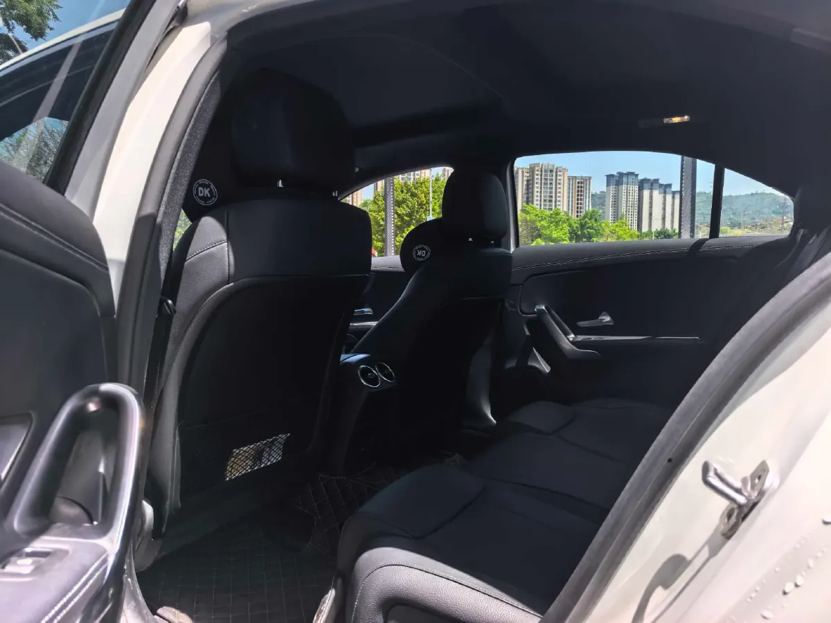 2024 Mercedes-Benz A Class 1.3T 136HP L4 7DCT,autocango,china used car exporter,china ev exporter,chinese used car exporter,chinese used ev exporter