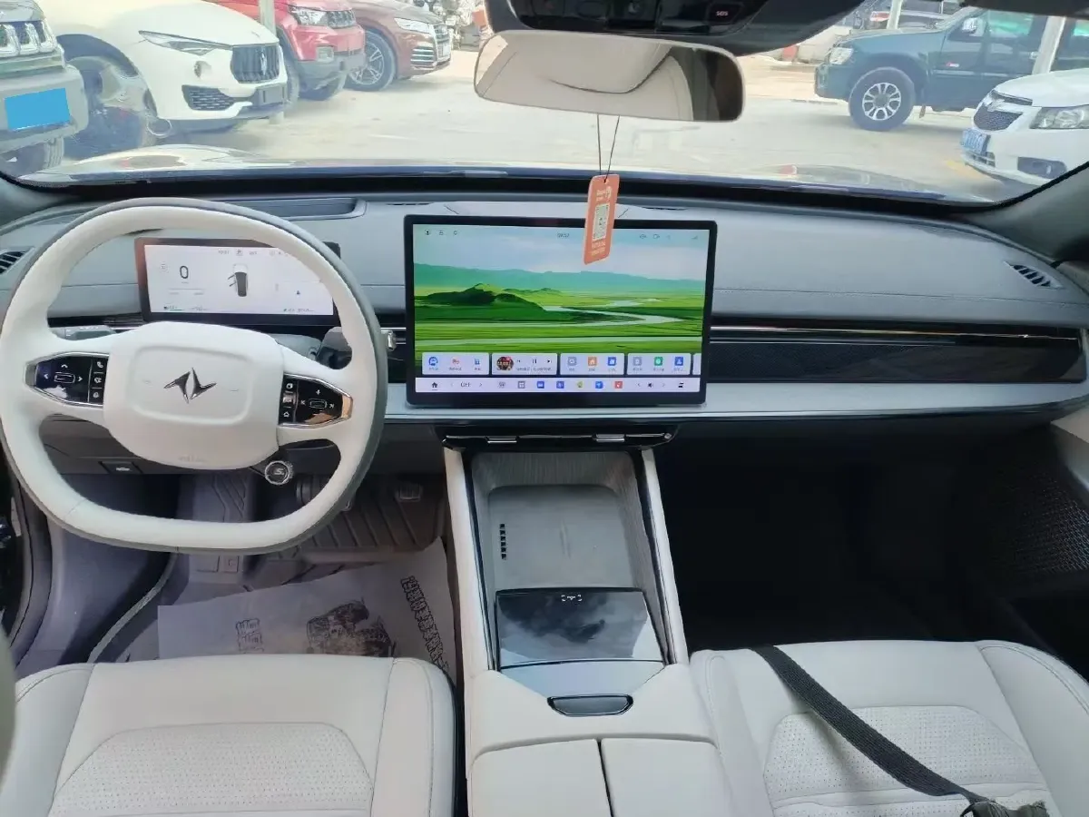 2024 DongFeng eπ eπ007 REEV 105HP REEV 28.4KWH,autocango,china used car exporter,china ev exporter,chinese used car exporter,chinese used ev exporter