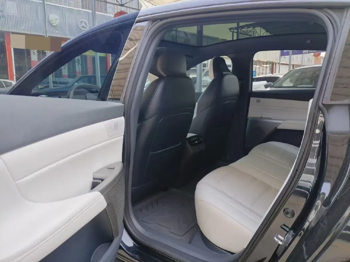 2024 DongFeng eπ eπ007 REEV 105HP REEV 28.4KWH,autocango,china used car exporter,china ev exporter,chinese used car exporter,chinese used ev exporter