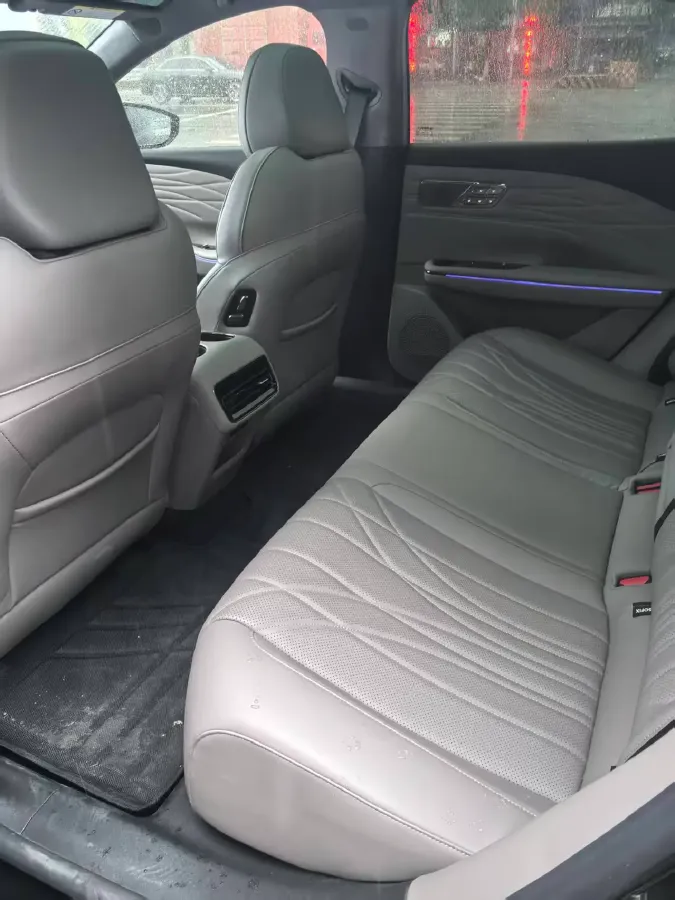 2025 Geely Galaxy Starshine 8 1.5T 163HP L4 3DHT PHEV 27.69KWH,autocango,china used car exporter,china ev exporter,chinese used car exporter,chinese used ev exporter