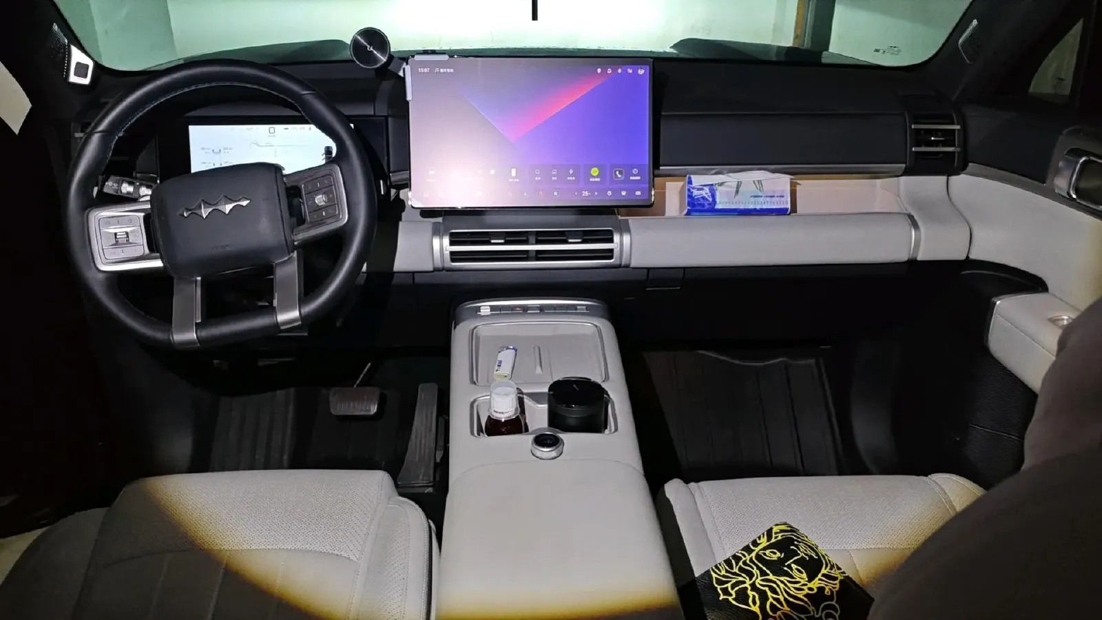 2025 FangChengBao Tai 7 1.5T 156HP L4 E-CVT PHEV,autocango,china used car exporter,china ev exporter,chinese used car exporter,chinese used ev exporter