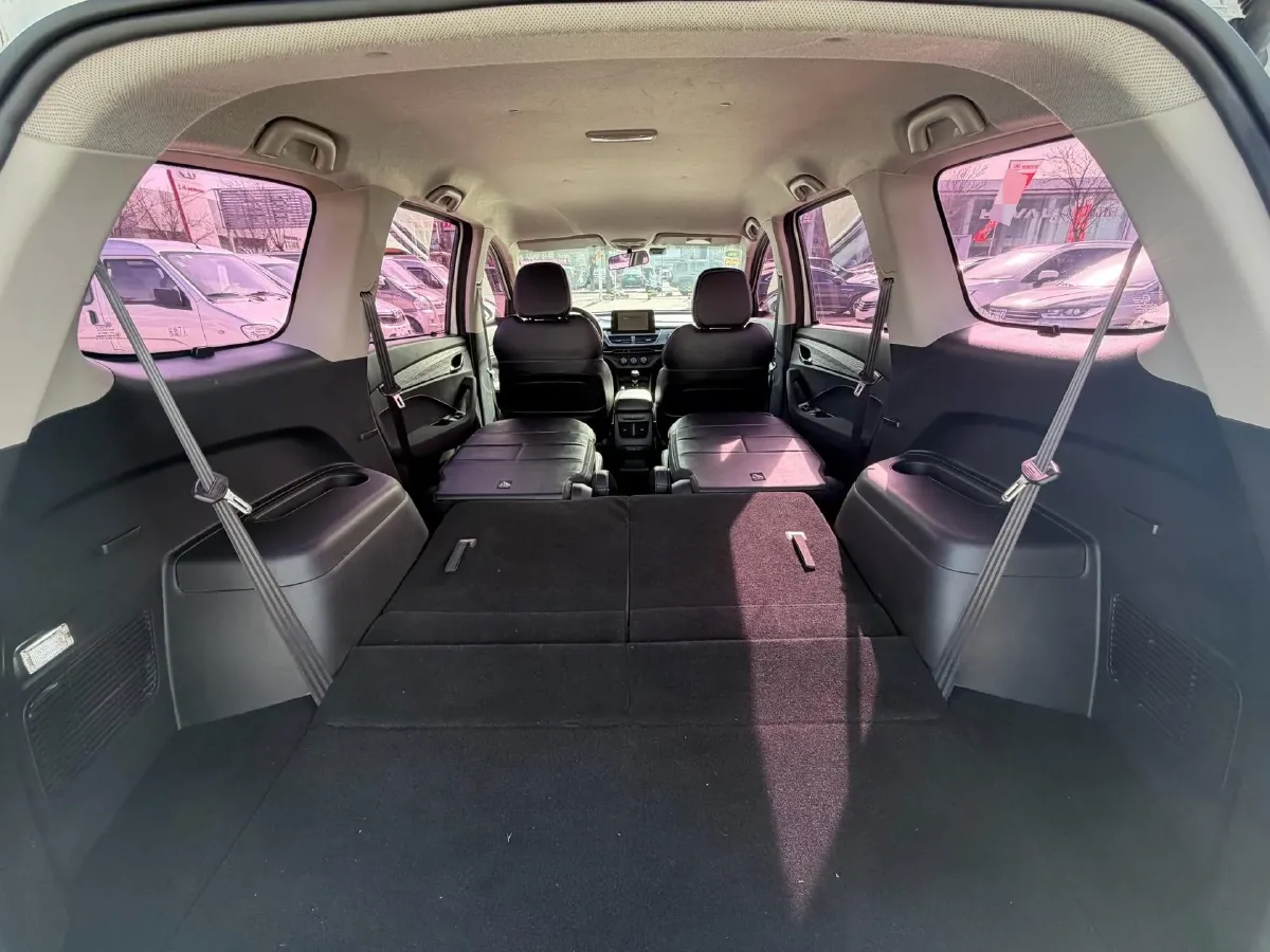 2018 BaoJun 360 1.5L 112HP L4 6MT,autocango,china used car exporter,china ev exporter,chinese used car exporter,chinese used ev exporter