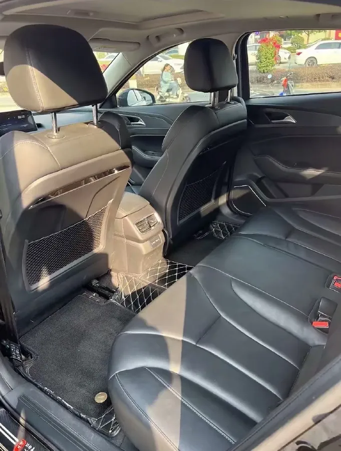 2020 HongQi H5 1.5T 169HP L4 7DCT,autocango,china used car exporter,china ev exporter,chinese used car exporter,chinese used ev exporter