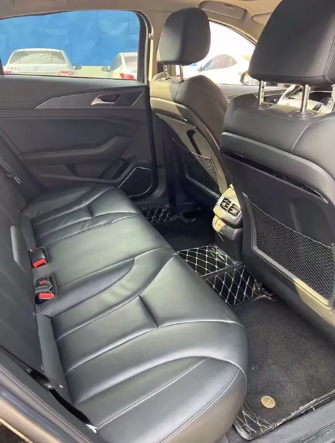 2020 HongQi H5 1.5T 169HP L4 7DCT,autocango,china used car exporter,china ev exporter,chinese used car exporter,chinese used ev exporter