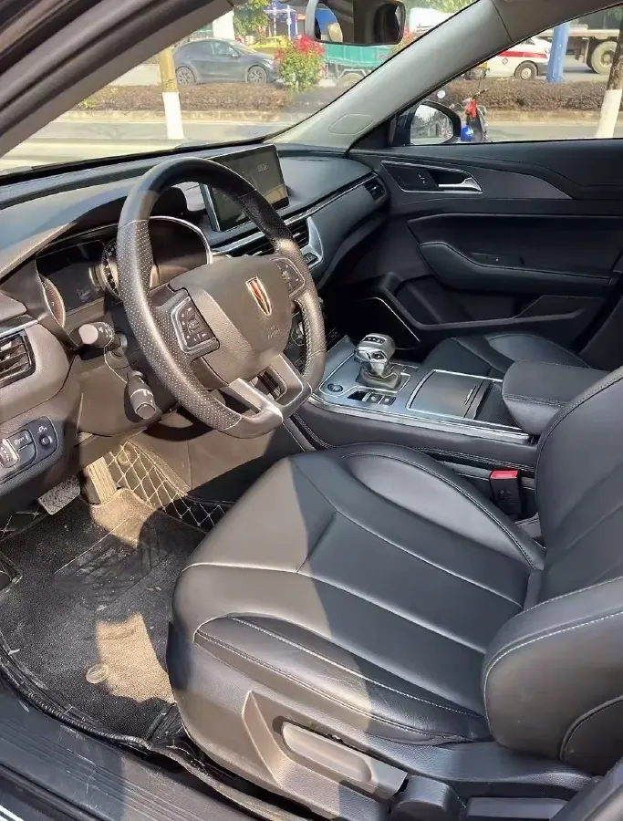 2020 HongQi H5 1.5T 169HP L4 7DCT,autocango,china used car exporter,china ev exporter,chinese used car exporter,chinese used ev exporter