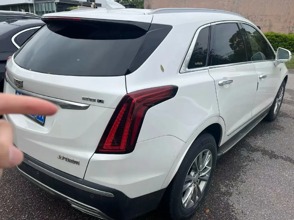 2020 Cadillac XT5 2.0T 241HP L4 9AT,autocango,china used car exporter,china ev exporter,chinese used car exporter,chinese used ev exporter