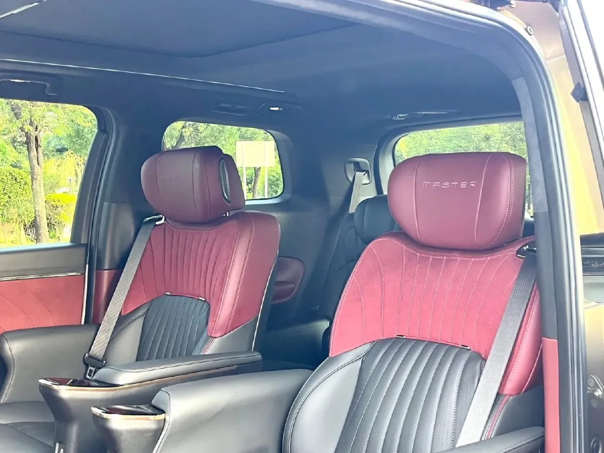 2023 GAC Trumpchi M8 2.0T 190HP L4 E-CVT Hybrid,autocango,china used car exporter,china ev exporter,chinese used car exporter,chinese used ev exporter