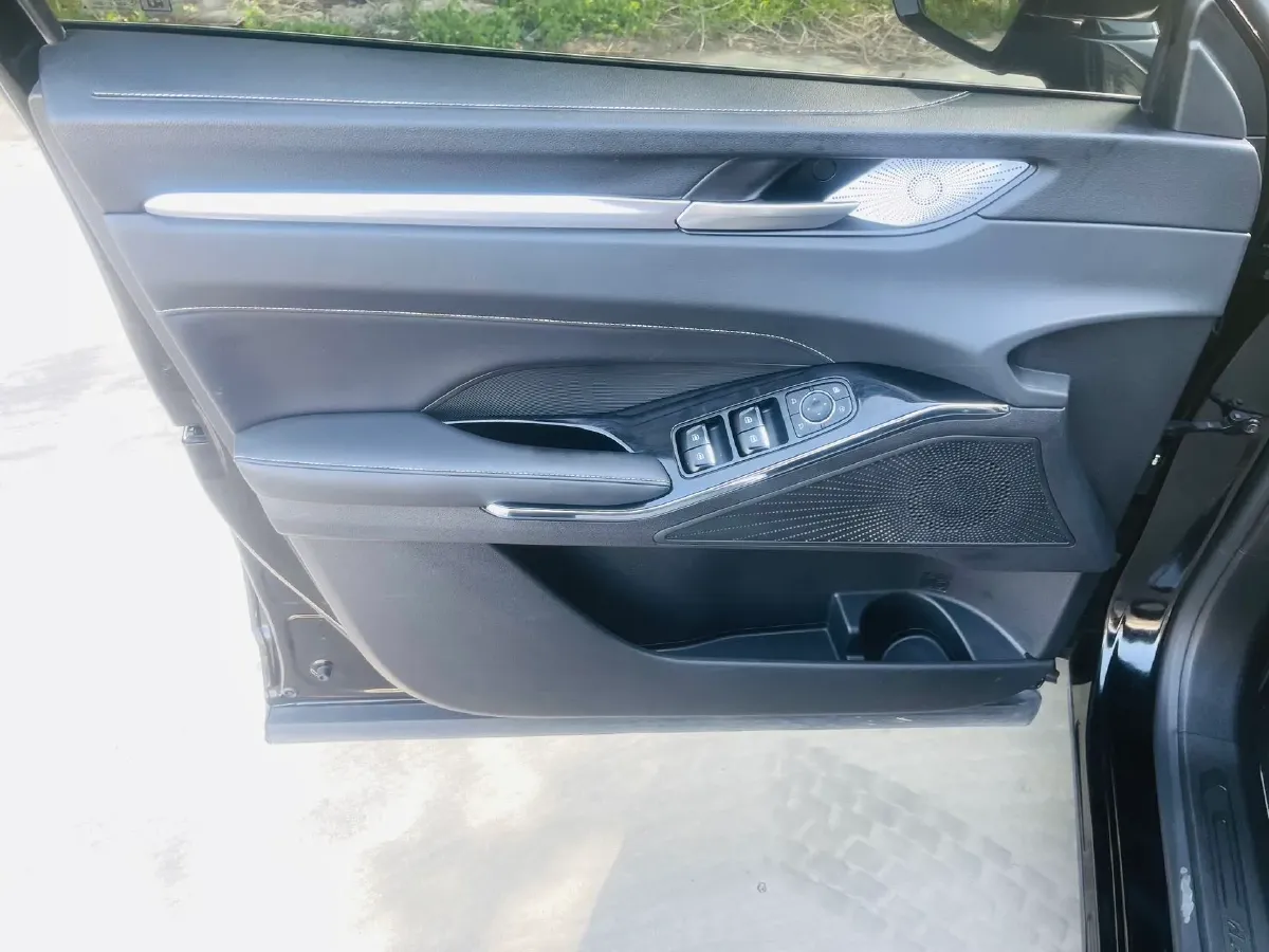 2021 Haval H6 1.5T 169HP L4 7DCT,autocango,china used car exporter,china ev exporter,chinese used car exporter,chinese used ev exporter