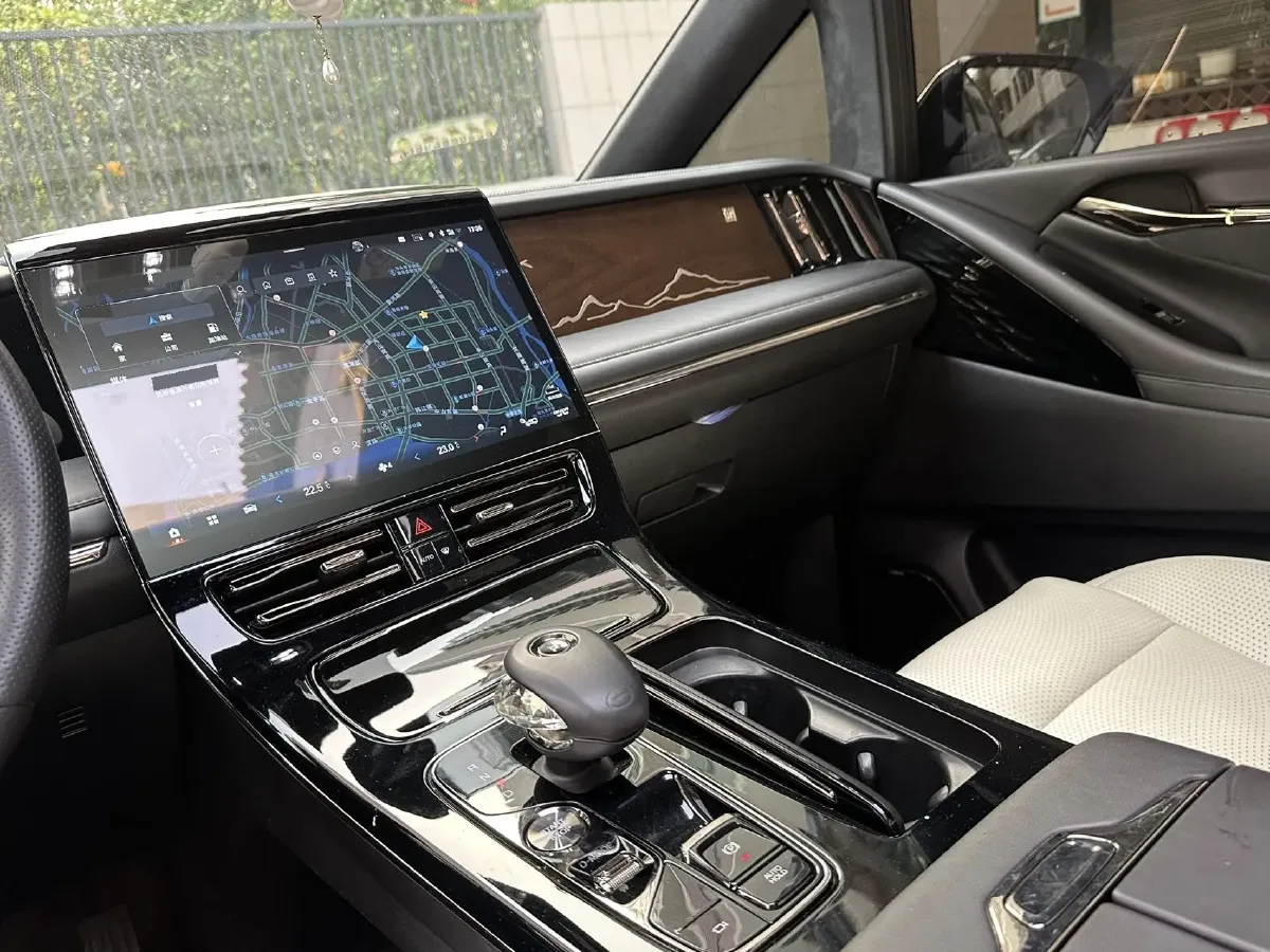 2023 GAC Trumpchi M8 2.0T 252HP L4 8AT,autocango,china used car exporter,china ev exporter,chinese used car exporter,chinese used ev exporter