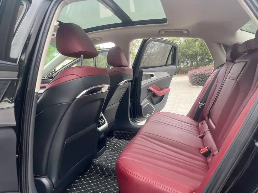 2024 HongQi H5 2.0T 224HP L4 8AT,autocango,china used car exporter,china ev exporter,chinese used car exporter,chinese used ev exporter