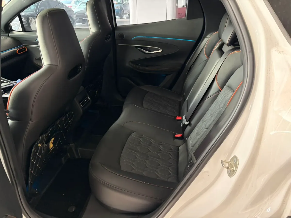 2022 ChangAn UNI-T 1.5T 188HP L4 7DCT,autocango,china used car exporter,china ev exporter,chinese used car exporter,chinese used ev exporter